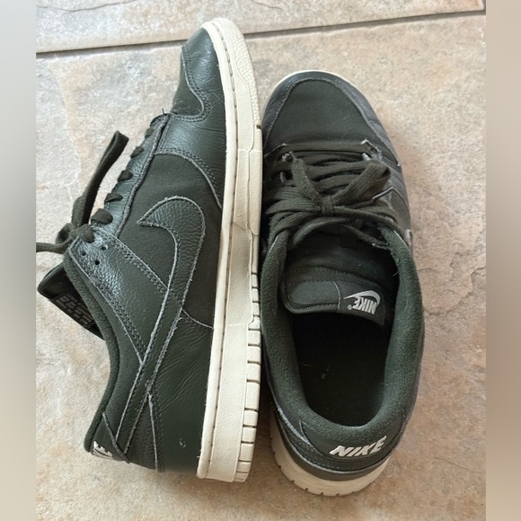 Nike Dunk Low Retro Premium (Black) Men’s - Picture 4 of 5